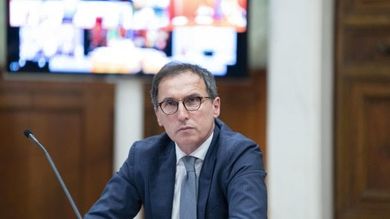 Il ministro Boccia avverte le Regioni: “Passaporto sanitario è contro la costituzione”