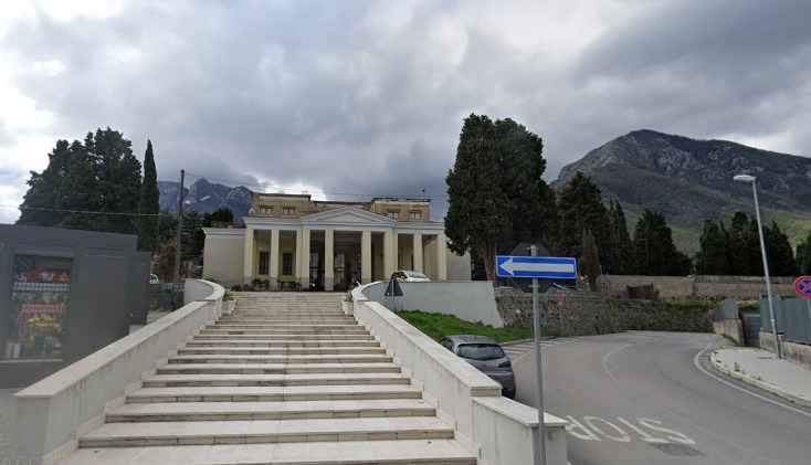 A Cava de’ Tirreni riapre il cimitero ma possono entrare solo 25 persone per volta