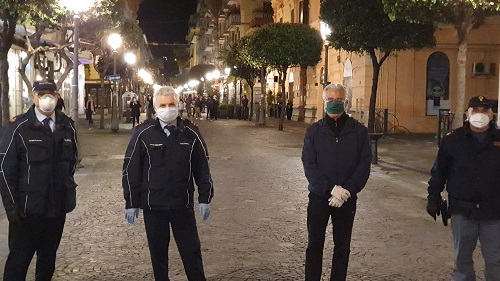 Controlli serrati, in campo anche il sindaco Vincenzo Napoli