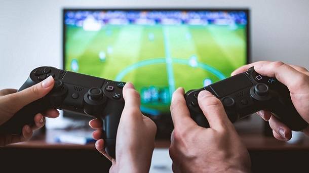 Il Coronavirus non ferma il Centro Sportivo Italiano che organizza il torneo online di Fifa20