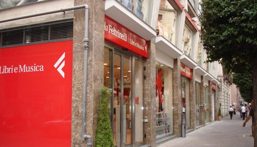 Commercio, riapre domani a Salerno la libreria Feltrinelli