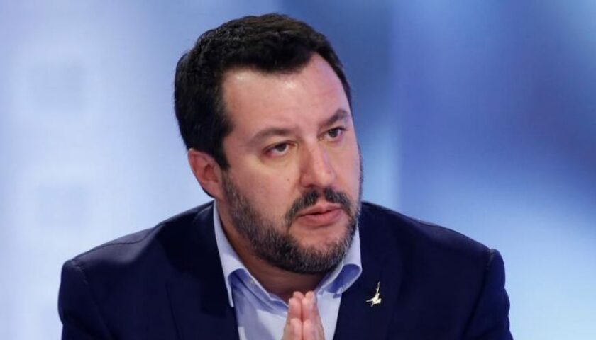 Salvini attacca in Tv: “De Luca uomo pericoloso”