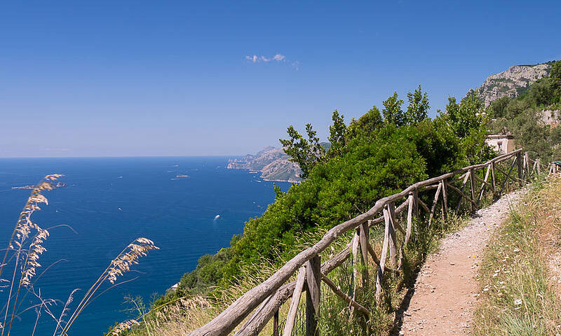 Positano: 70enne recuperato dal Soccorso Alpino dopo essere caduto nel Sentiero degli Dei