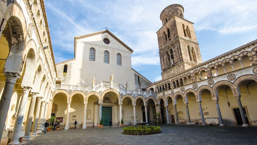 Oggi sanificazione del Duomo di Salerno, lunedì la riapertura