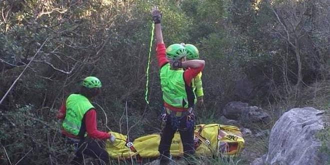 Cnsas e elisoccorso 118 salvano due escursionisti in Costiera