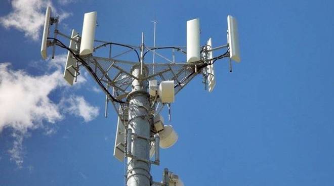 Sperimentazione 5G, 16 sindaci salernitani sabato protestano in piazza