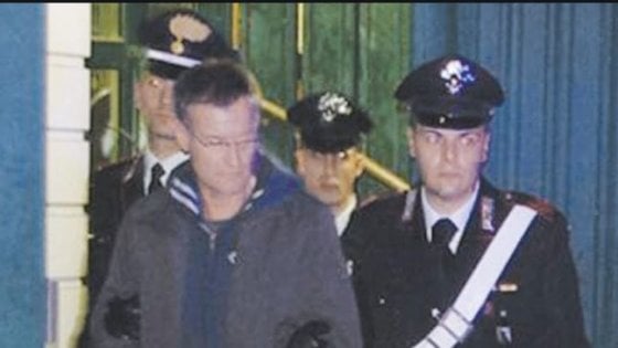 Il “Nero del Mondo di Mezzo” Massimo Carminati oggi esce dal carcere
