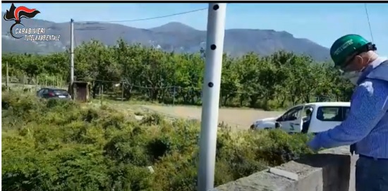 VIDEO – FIUME SARNO: CONTROLLI A TAPPETO DEI CARABINIERI DEL COMANDO UNITÀ FORESTALI, AMBIENTALI ED AGROALIMENTARI