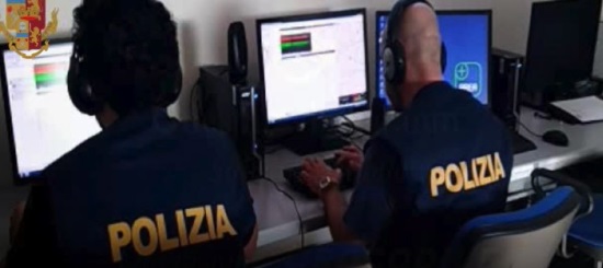 Amato dai giovani grazie alle comparse in Tv: salernitano arrestato per pedopornografia