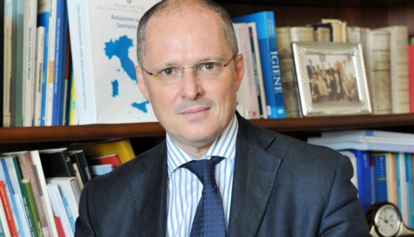 Ricciardi dell’Oms: “Bene la prevenzione ma servono più multe, con il covid rischiamo tantissimo”