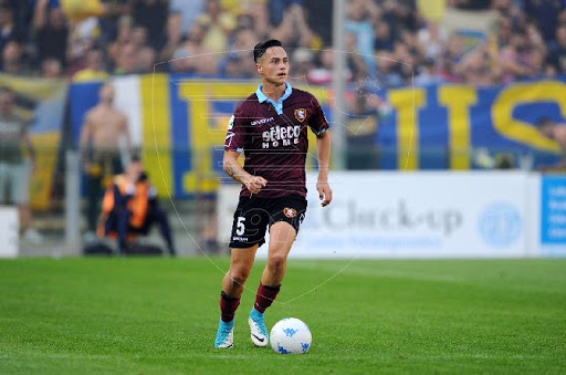 Ufficiale: Il difensore Mantovani rinnova il contratto con la Salernitana