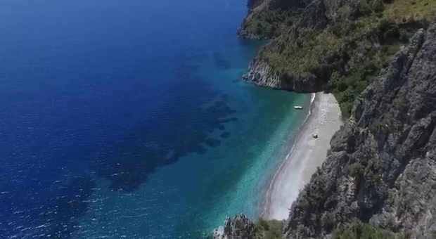 Venerdì a Scario dopo 9 anni riapre la spiaggia della Resima