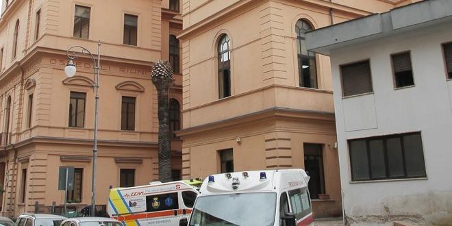 Covid 19, positivo un medico del 118 in servizio in via Vernieri a Salerno