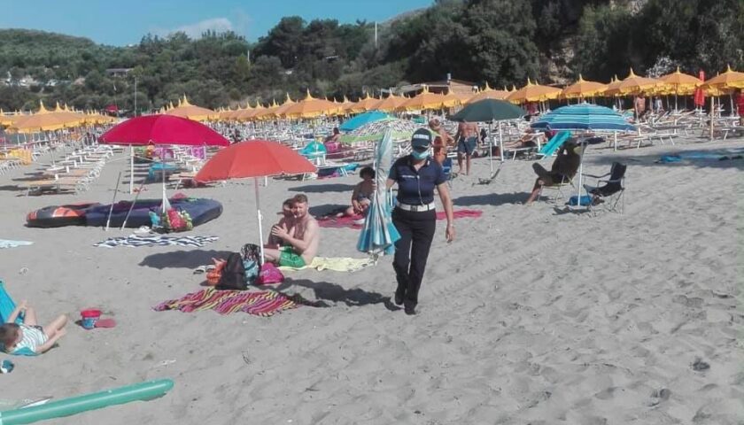 Ferragosto e San Lorenzo, task force sui lidi e nei locali per evitare assembramenti