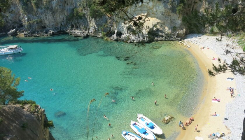 Palinuro, ordinanza del sindaco di Centola: interdetta la spiaggia del Buondormire