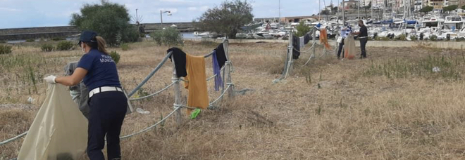 Smontata baraccopoli sulla spiaggia delle Barche a Marina di Camerota