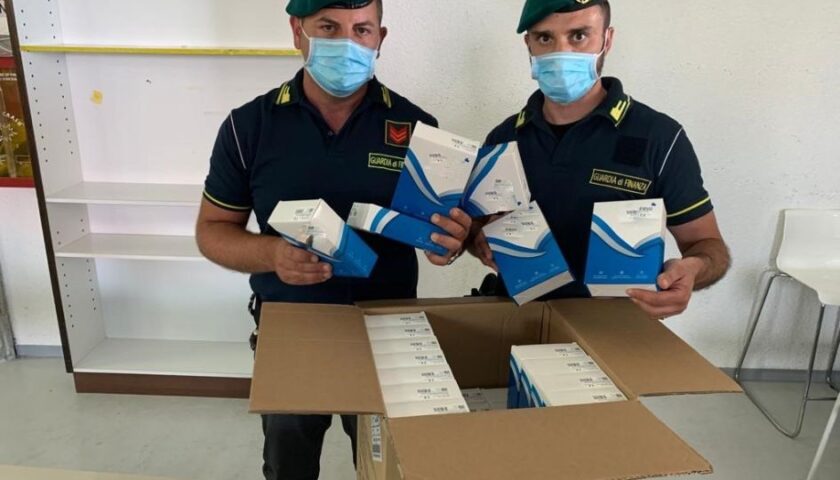 TERMOSCANNER CON FALSI MARCHI “CE”: MAXI SEQUESTRO A FISCIANO DELLA GUARDIA DI FINANZA DI SALERNO