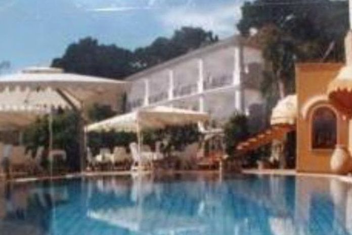 Capri, sequestrato l’albergo La Certosella: indagato il figlio di Adolfo Greco