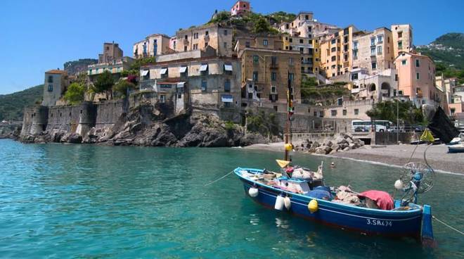 Tunnel in costiera Amalfitana, raccolta firme di un comitato di Minori