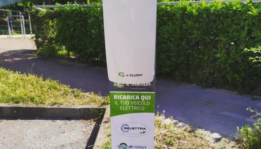 NUOVA E-STATION A PELLEZZANO PER LA RICARICA DEI VEICOLI ELETTRICI