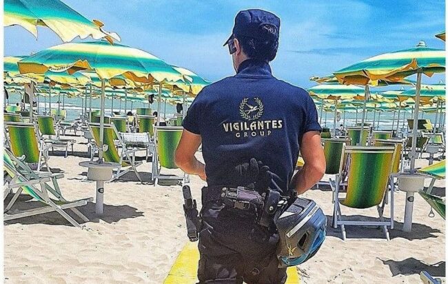 COMUNE DI SALERNO,  DA DOMANI AL 10 SETTEMBRE VIGILANTES SULLE SPIAGGE LIBERE