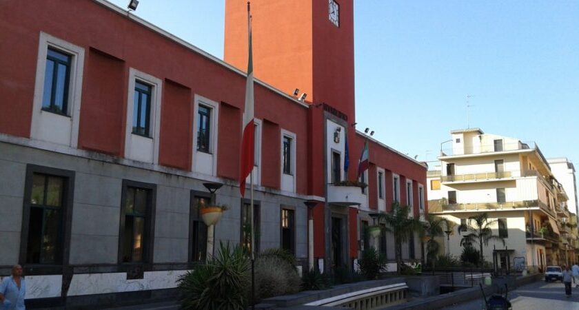 Battipaglia: Servizi cimiteriali, verde pubblico, pulizia e “portierato  alla società Alba