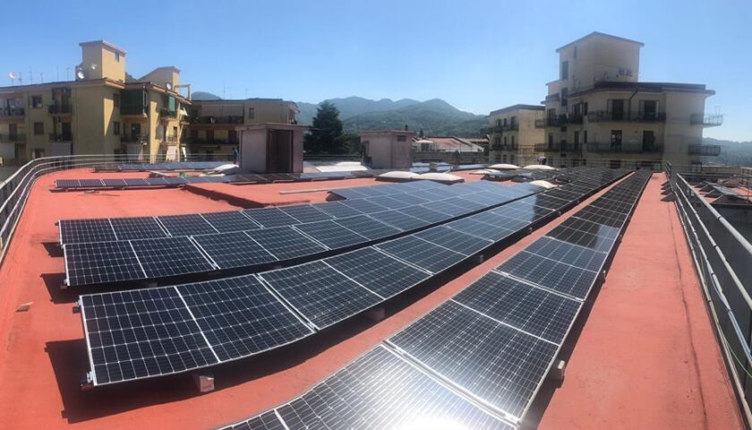 Cava de Tirreni – realizzato un impianto fotovoltaico presso gli uffici tecnici e tributi