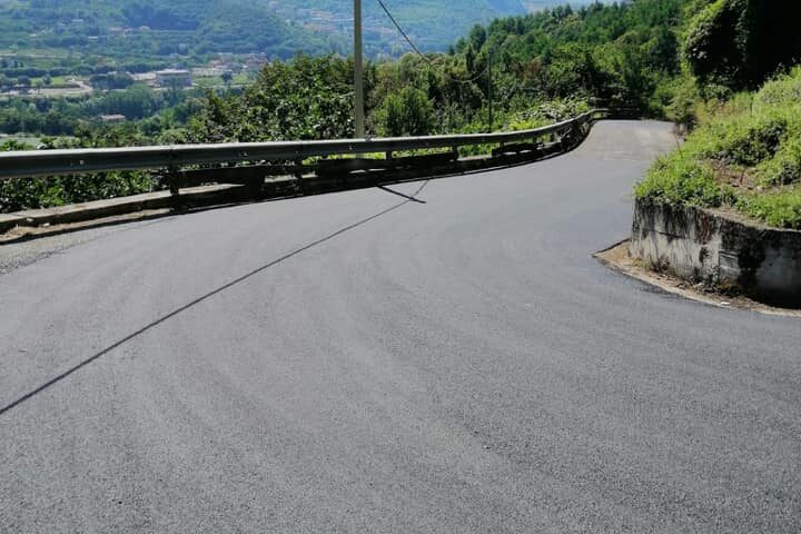 Dopo anni di attesa le strade di località Grotte/Casignano a Pellezzano tornano ad essere percorribili