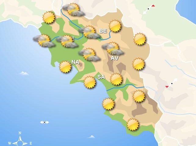 Meteo, domani in Campania schiarite e nubi: nel pomeriggio previsti piogge e temporali a nord regione