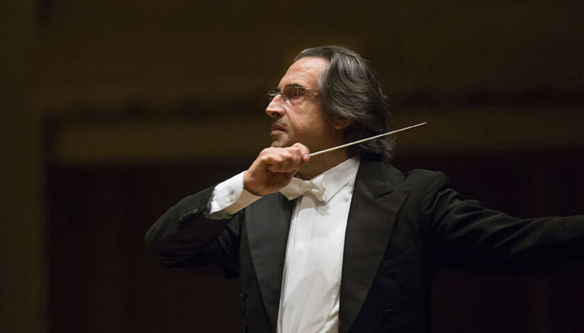 Domani sera a Paestum il maestro Riccardo Muti dirigerà il concerto dell’Amicizia