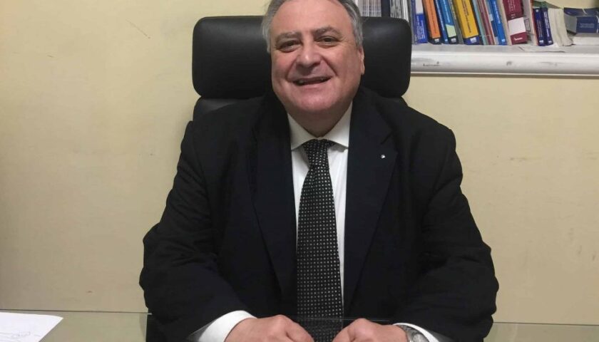 Caserma di Persano, stipendi da fame e lavoratori allo stremo. Richiesta di convocazione al prefetto