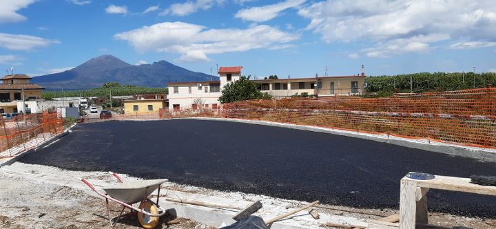 Ponte su Rio Sguazzatoio, asfaltata la bretella