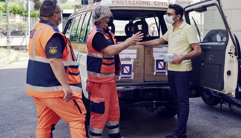 Il Comune di Pontecagnano regala 10mila mascherine per Ferragosto