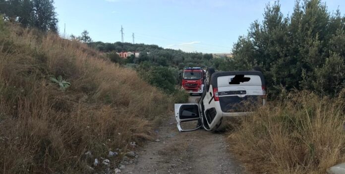 Perde il controllo dell’auto a Olevano sul Tusciano e fa un volo di 4 metri: finisce al Ruggi un 43enne di Battipaglia