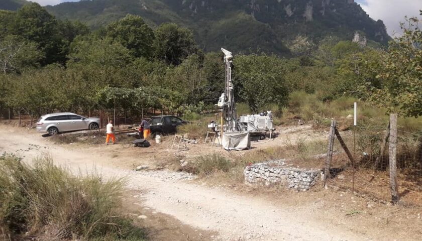 AMBIENTE, INIZIATI I LAVORI DI MESSA IN SICUREZZA DELL’ALVEO DEL RIO SECCO A GIFFONI