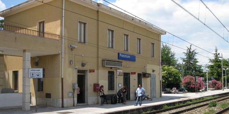 Stazione di Capaccio/Roccadaspide in mano a ladri e vandali: arrivano le contromisure