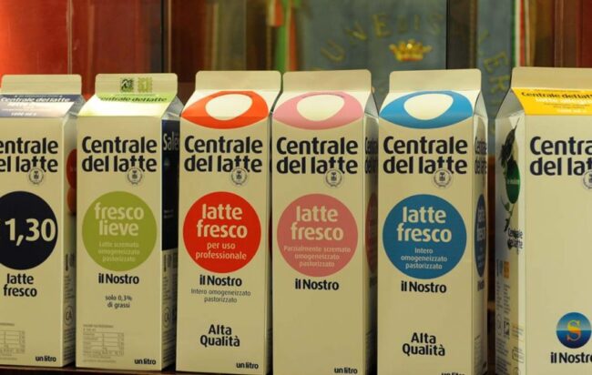 A Palinuro aumento sproporzionato sul Latte della Centrale di Salerno, la denuncia del Codacons: “Scandaloso”