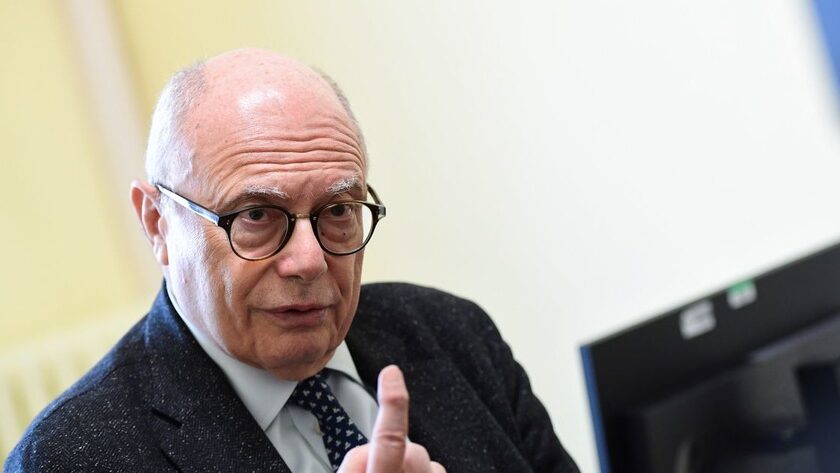 Il professor Galli: “Il Covid è una guerra, molti fanno finta di non capire”