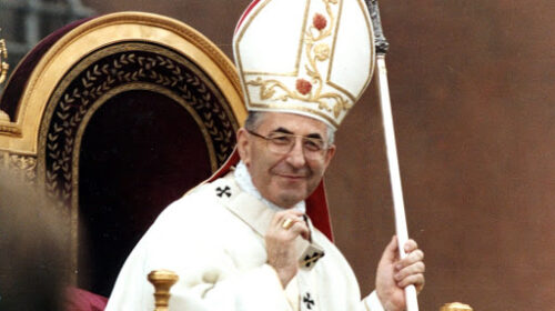 Il 26 agosto 1978 il patriarca di Venezia Albino Luciani sale sul Soglio di Pietro Il 26 agosto 1978 il patriarca di Venezia Albino Luciani sale sul Soglio di Pietro