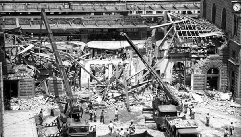 Accadde oggi: il 2 agosto del 1980 la strage alla stazione di Bologna con 85 morti e 200 feriti