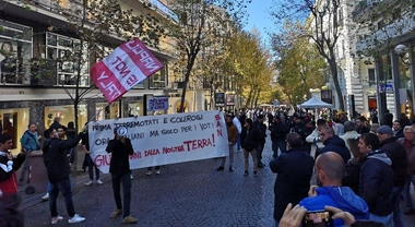 Napoli: Lega contestata al Vomero, candidato cacciato da residenti e commercianti