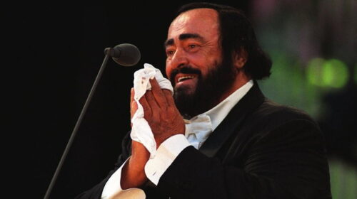 Il 6 settembre 2007 si spegne a Modena la voce di Luciano Pavarotti Il 6 settembre 2007 si spegne a Modena la voce di Luciano Pavarotti