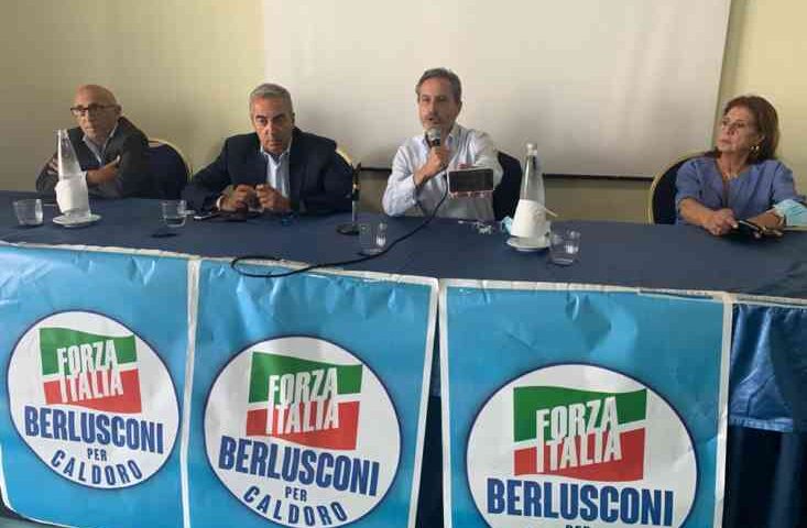 Caldoro dal Polo Nautico: “Io ho fatto tanto per Salerno, De Luca nulla. Non so quale fosse stata la sua carriera politica senza un magistrato come Michelangelo Russo”