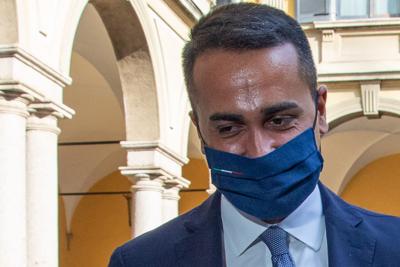 Secchi d’acqua dal balcone contro Di Maio a San Giorgio a Cremano