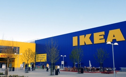 Baronissi, ragazzo autistico senza mascherina non entra da Ikea: la denuncia del sindaco