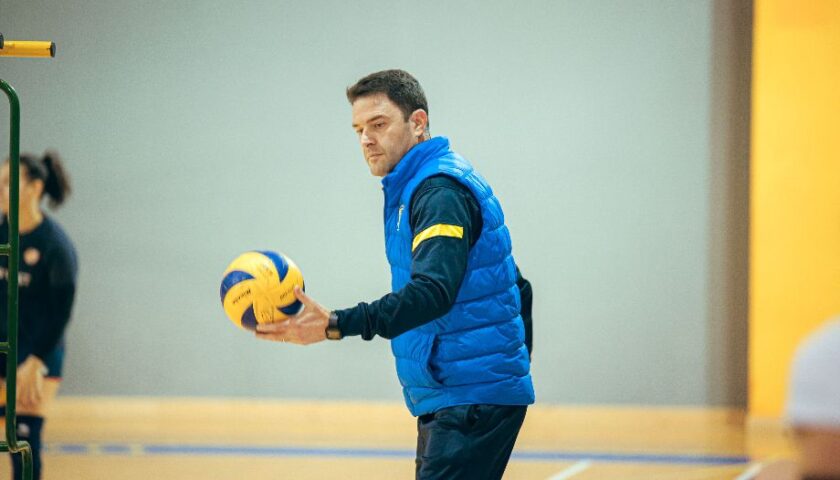 Si interrompe il rapporto tra il Volley Bellizzi e coach Meneghetti