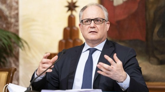 Covid, il ministro Gualtieri: “Indennizzi a metà novembre e più corposi”