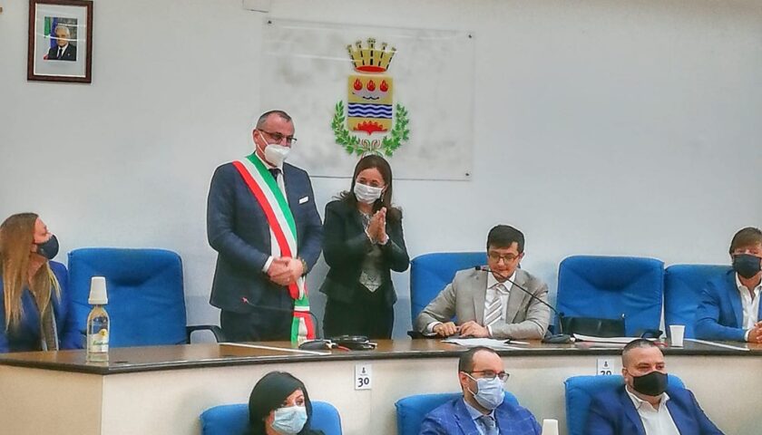 Eboli, ecco la squadra di Cariello. Ridisegnata la geografia del consiglio comunale: tutti gli entrati