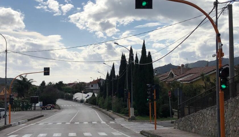 SICUREZZA STRADALE: RIATTIVATO L’IMPIANTO SEMAFORICO A MALCHE DI GIFFONI SEI CASALI.  