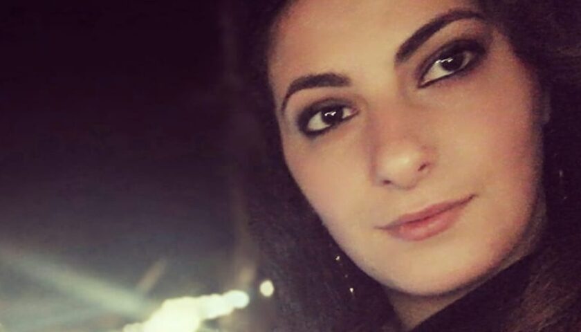 Lacrime e rabbia per l’addio a Desiree Quagliarella, la giovane morta per l’esondazione del torrente